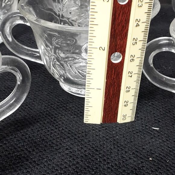 Vintage Indiana Clear Glass Cups Featuring Harvest Grape Pattern, Set Of 8 - Picture 6 of 6